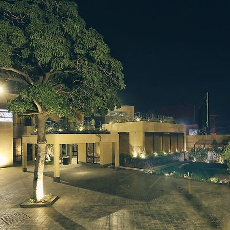 Avari Boutique Multan Exteriör bild